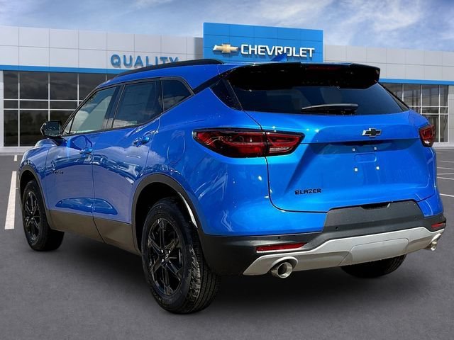 New 2026 Chevrolet Blazer LT w/ Midnight/Sport Edition FWD image 3