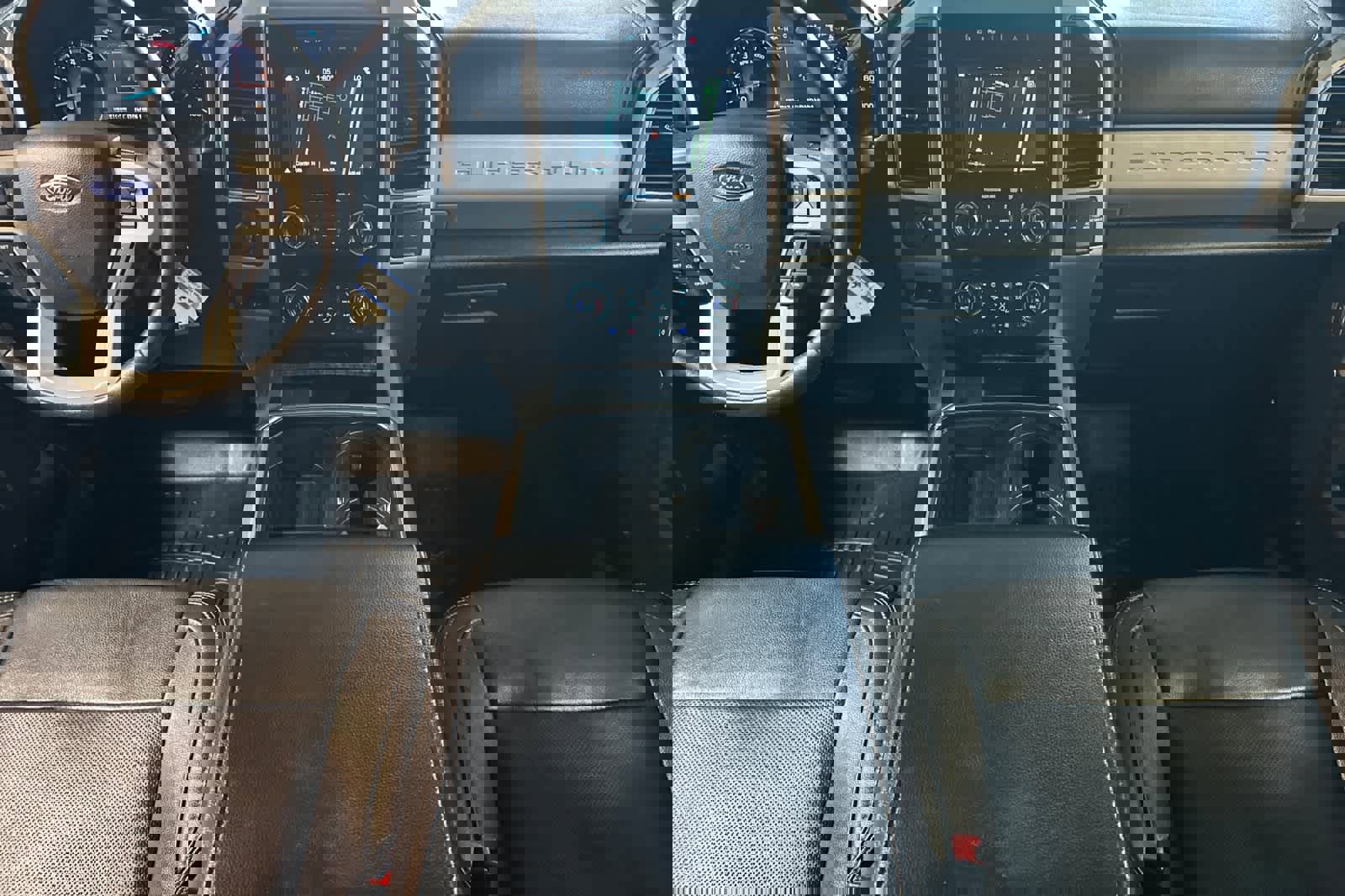 Used 2019 Ford F250 Lariat w/ Lariat Value Package image 4