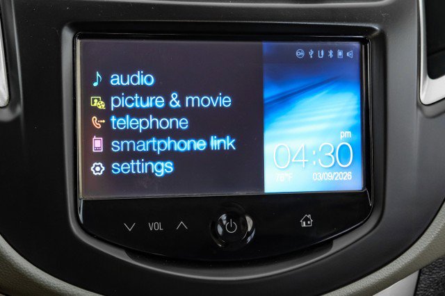 Used 2016 Chevrolet Trax LT w/ LT Convenience Package image 24