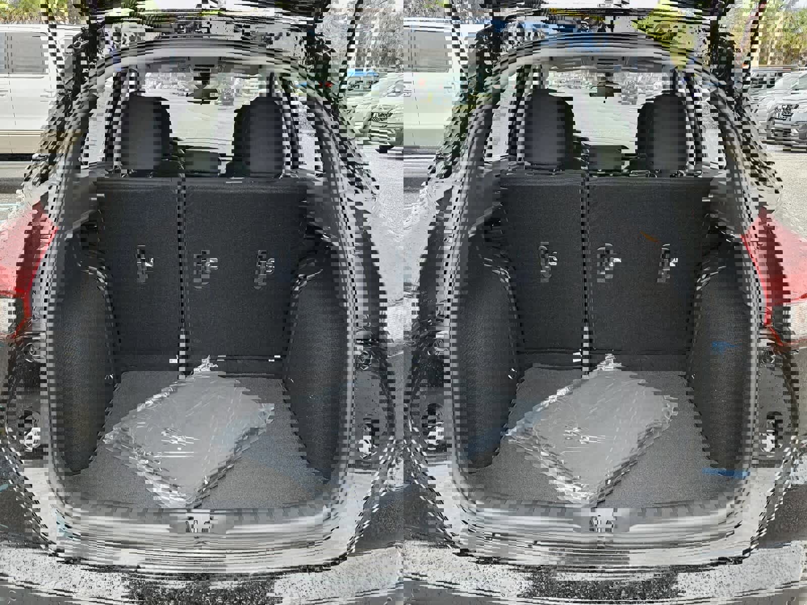 New 2025 Nissan Kicks Play S image 6