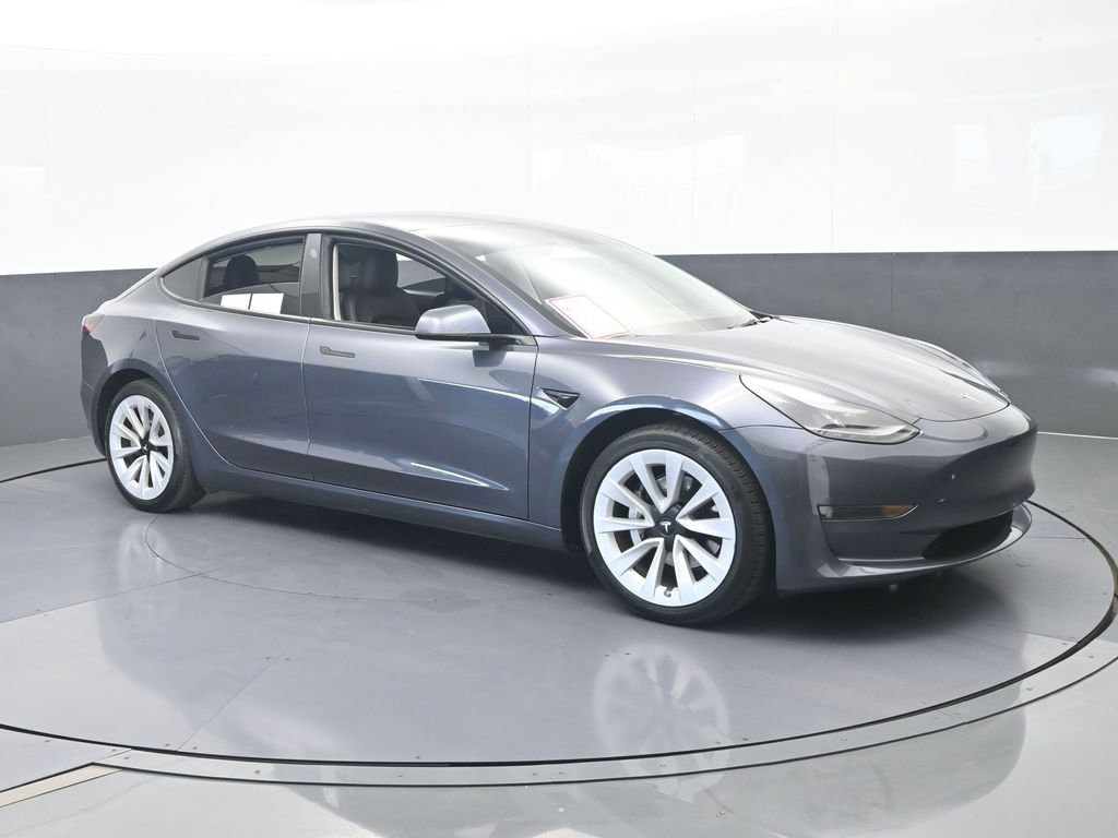 Used 2023 Tesla Model 3 Standard Range RWD image 8