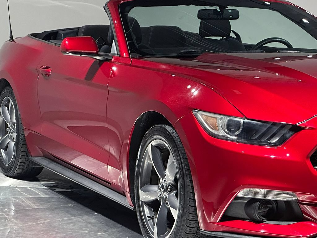Used 2015 Ford Mustang Convertible w/ Equipment Group 051A RWD image 13