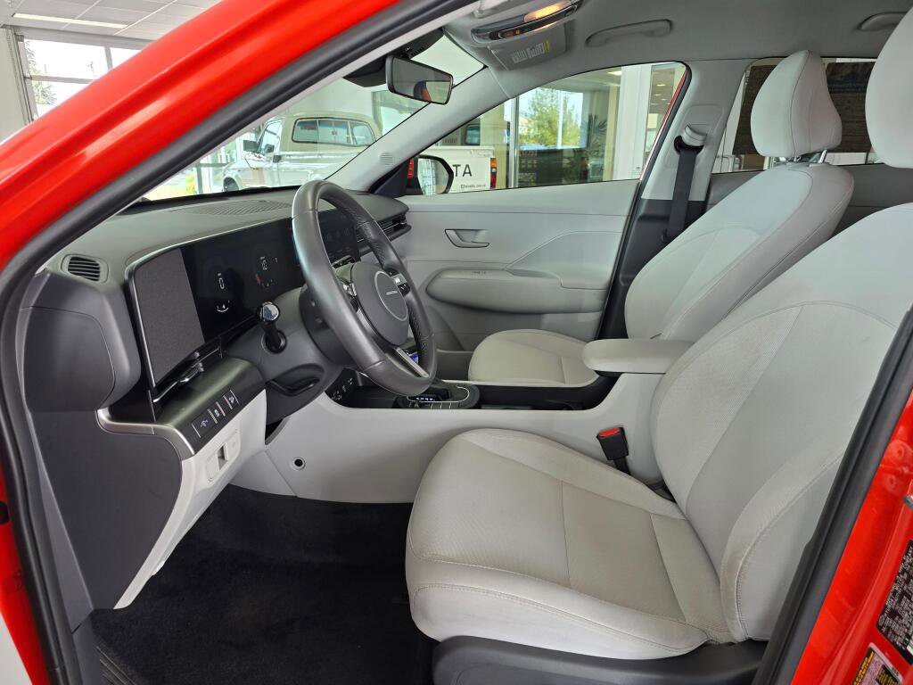 Used 2025 Hyundai Kona SEL AWD/4WD image 21