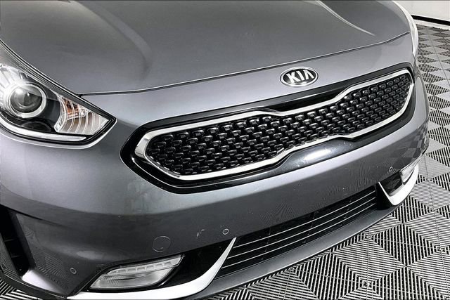 Used 2017 Kia Niro Touring image 31