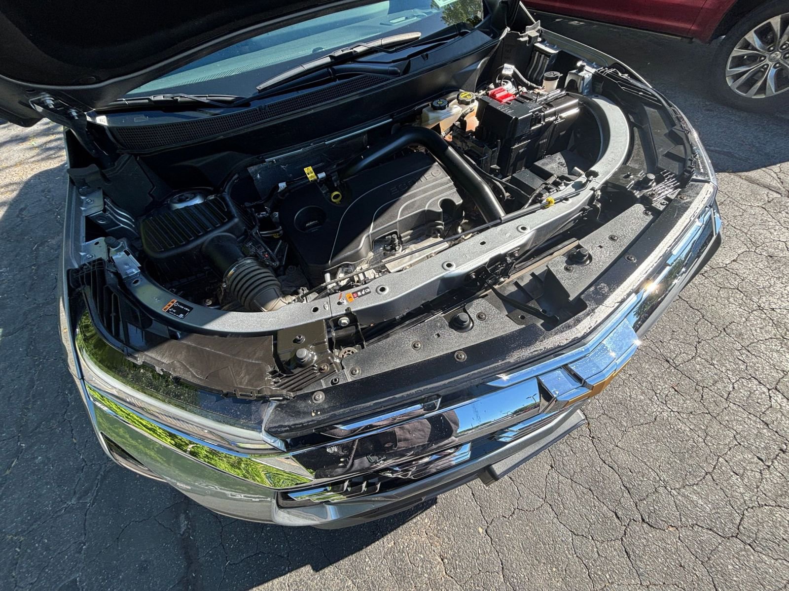 Used 2025 Chevrolet Equinox LT FWD image 28