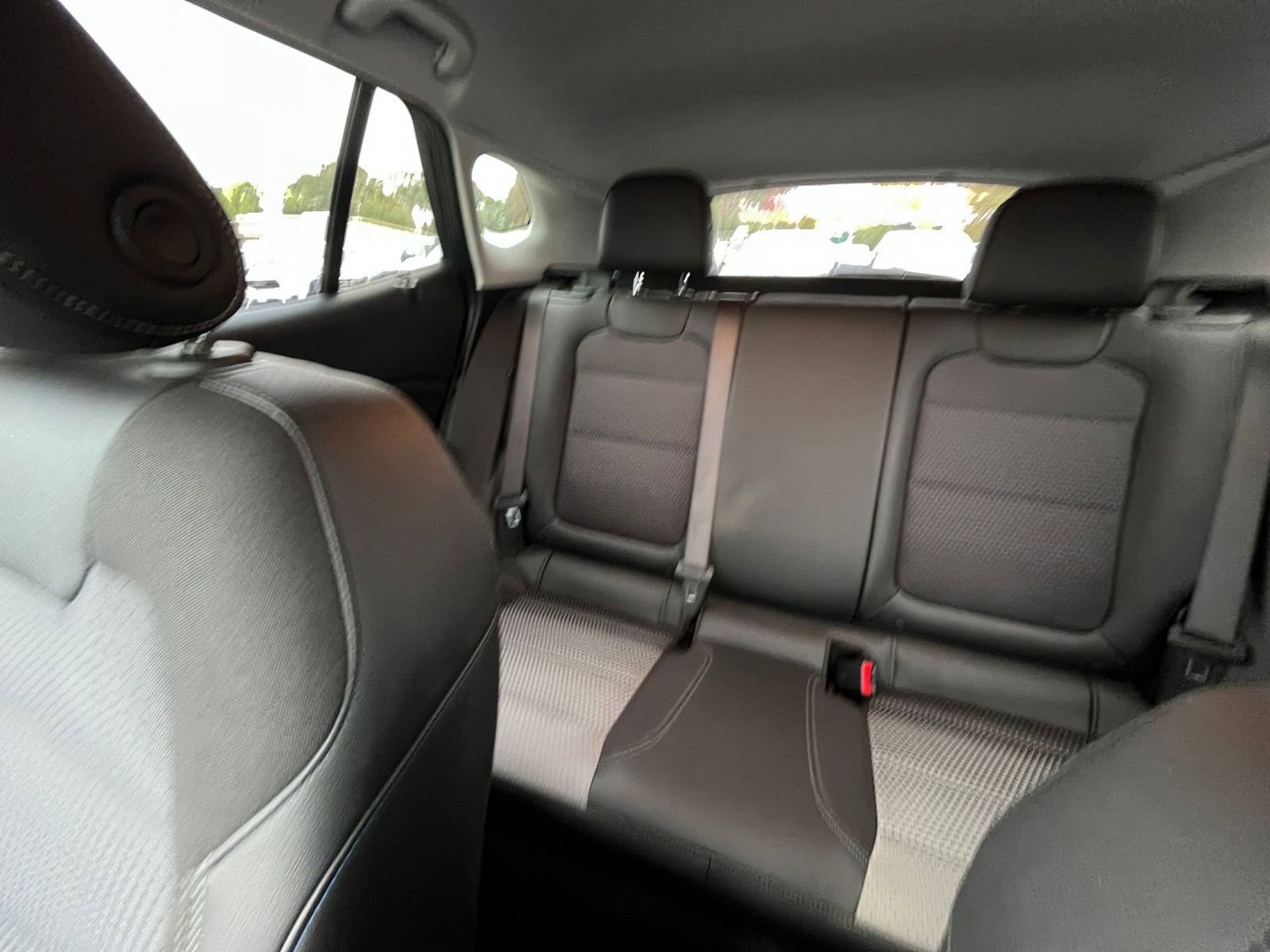 Used 2025 Chevrolet Trax LT image 37