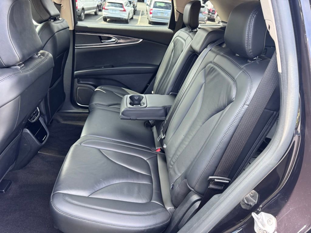 Used 2021 Lincoln Nautilus AWD w/ Equipment Group 101A image 31