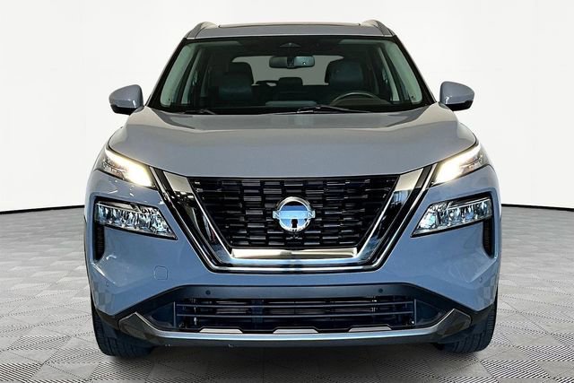 Used 2023 Nissan Rogue SL w/ SL Premium Package image 3