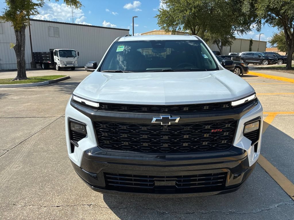 New 2026 Chevrolet Traverse RS w/ LPO, Floor Liner Package FWD image 3