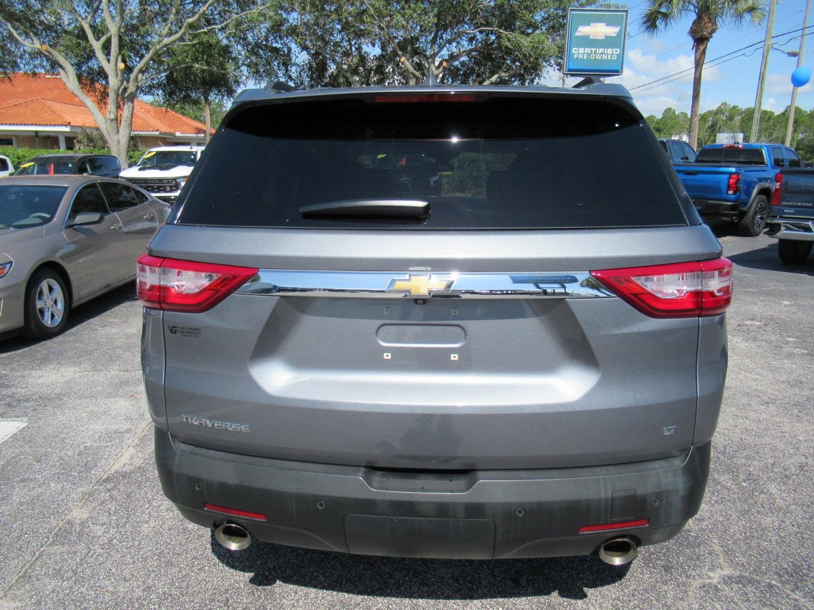 Used 2021 Chevrolet Traverse LT FWD image 7