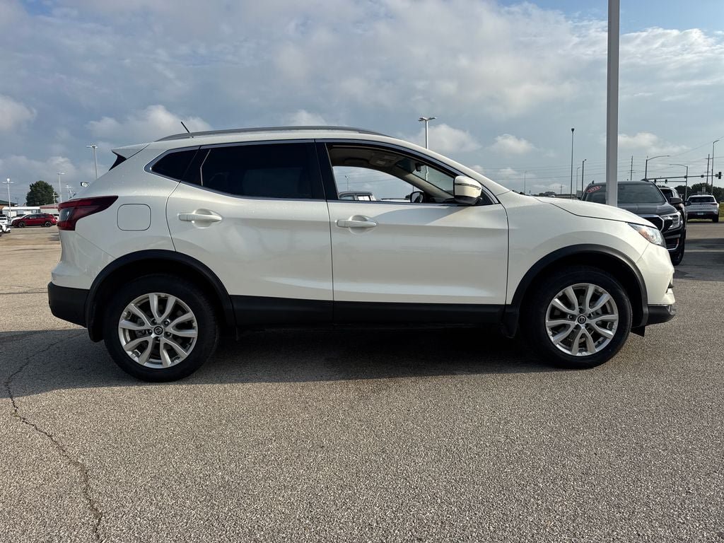 Used 2022 Nissan Rogue Sport SV FWD image 8