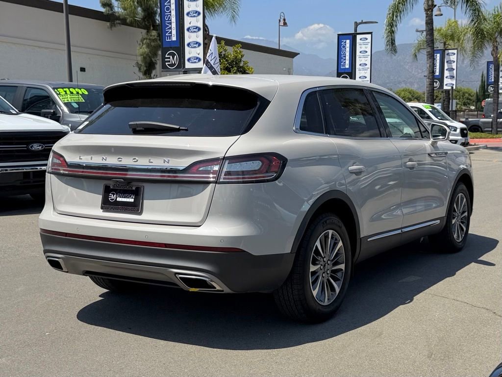 Used 2023 Lincoln Nautilus FWD image 8