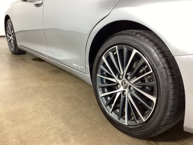 Used 2022 Lexus ES 300h w/ Premium Package FWD image 15