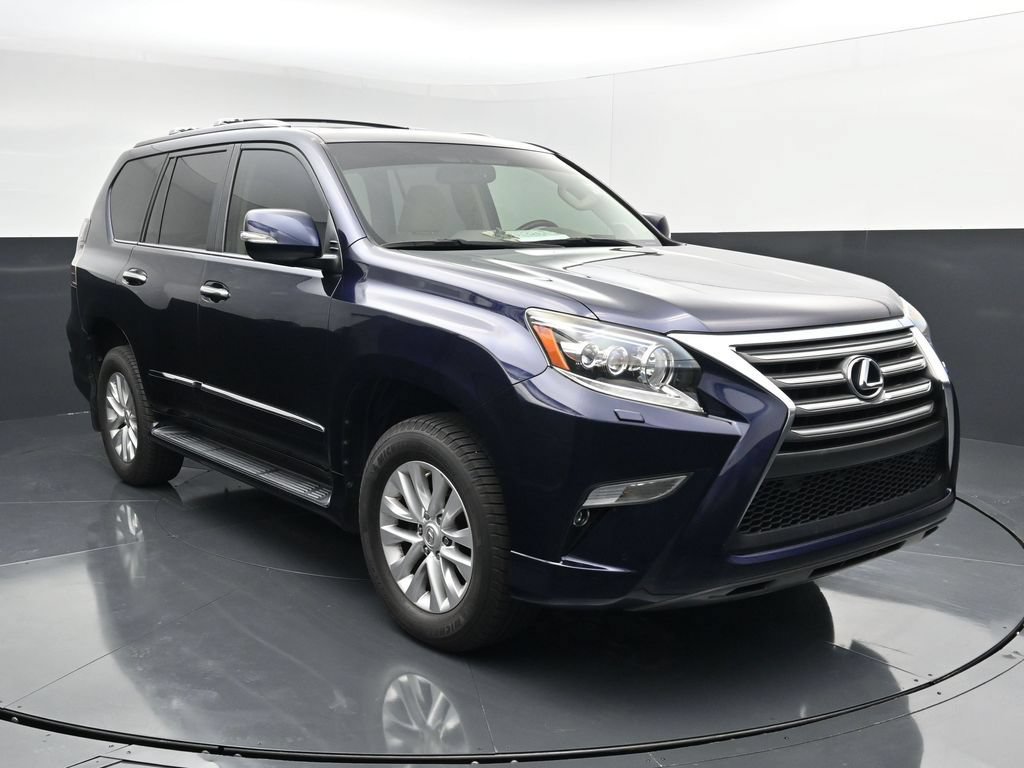 Used 2017 Lexus GX 460 AWD/4WD image 2