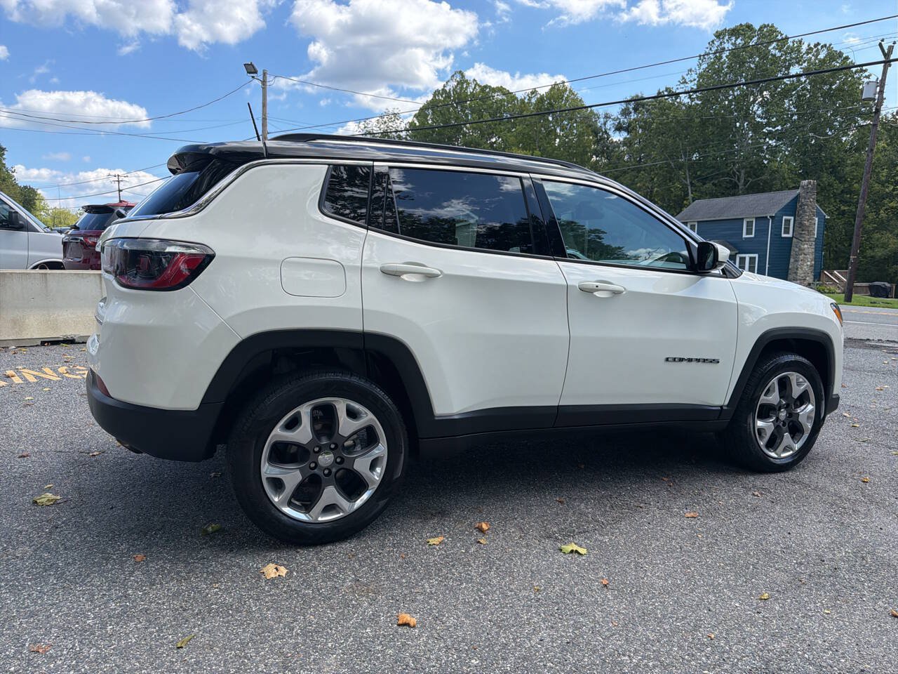 Used 2021 Jeep Compass Limited w/ Sun and Sound Group AWD/4WD image 11