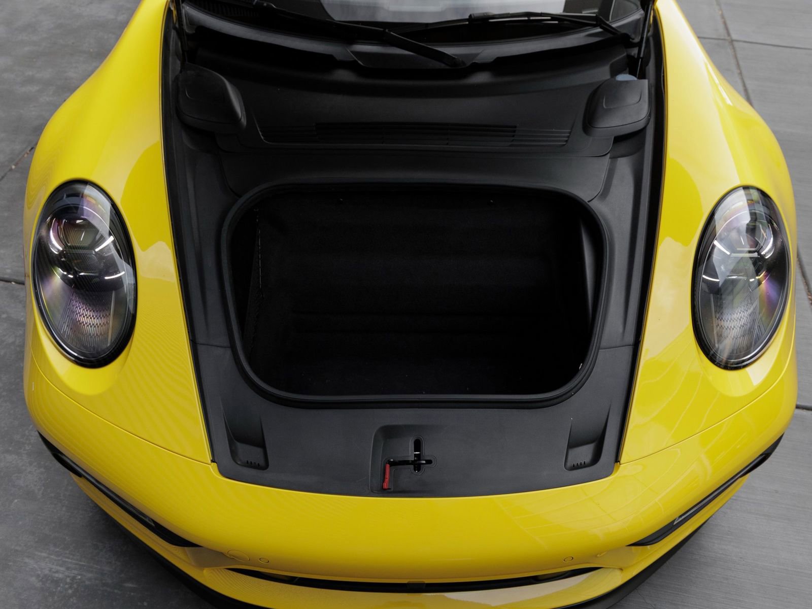 Used 2023 Porsche 911 Carrera 4 GTS AWD/4WD image 39