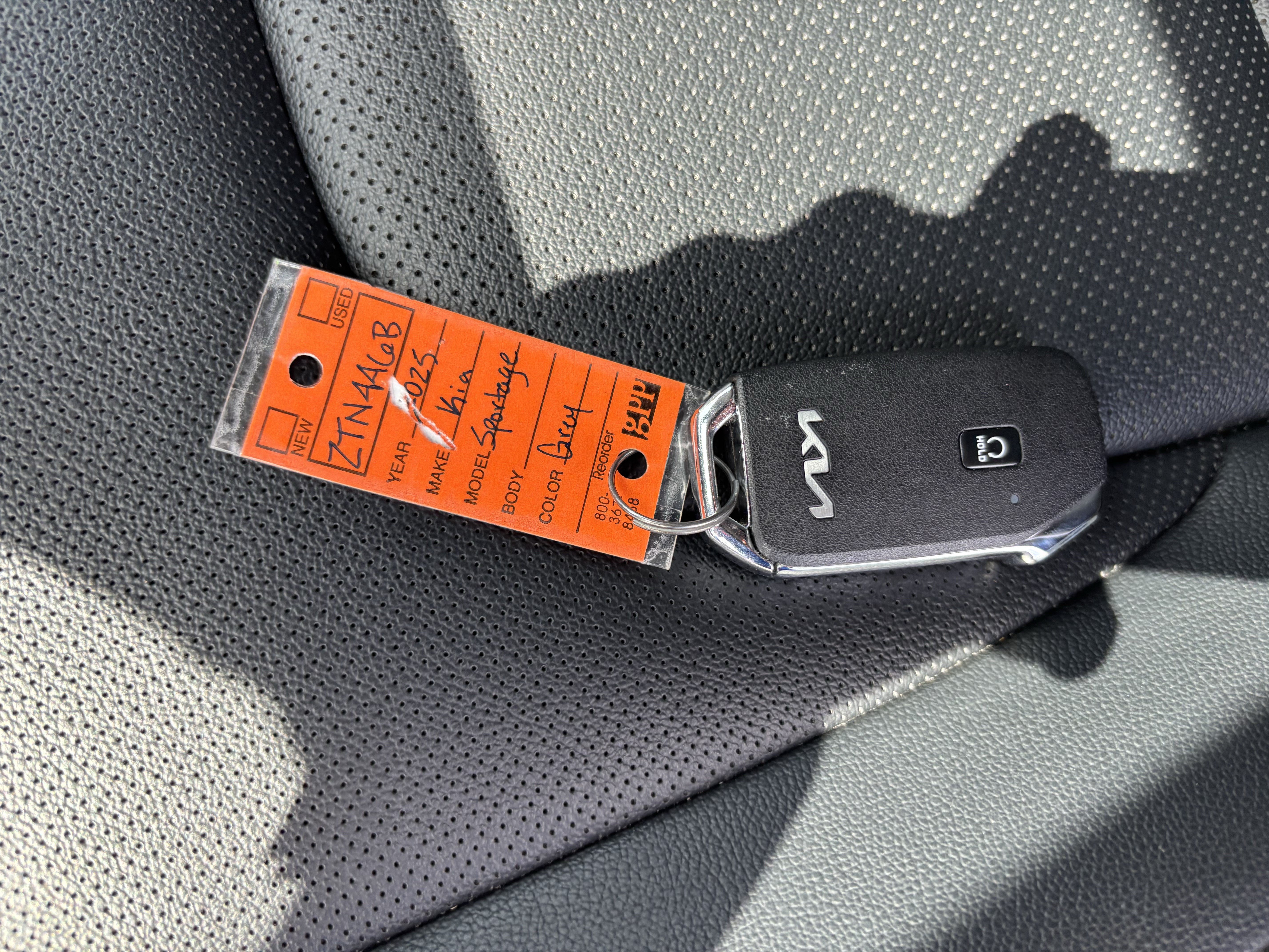 Used 2025 Kia Sportage EX FWD image 38
