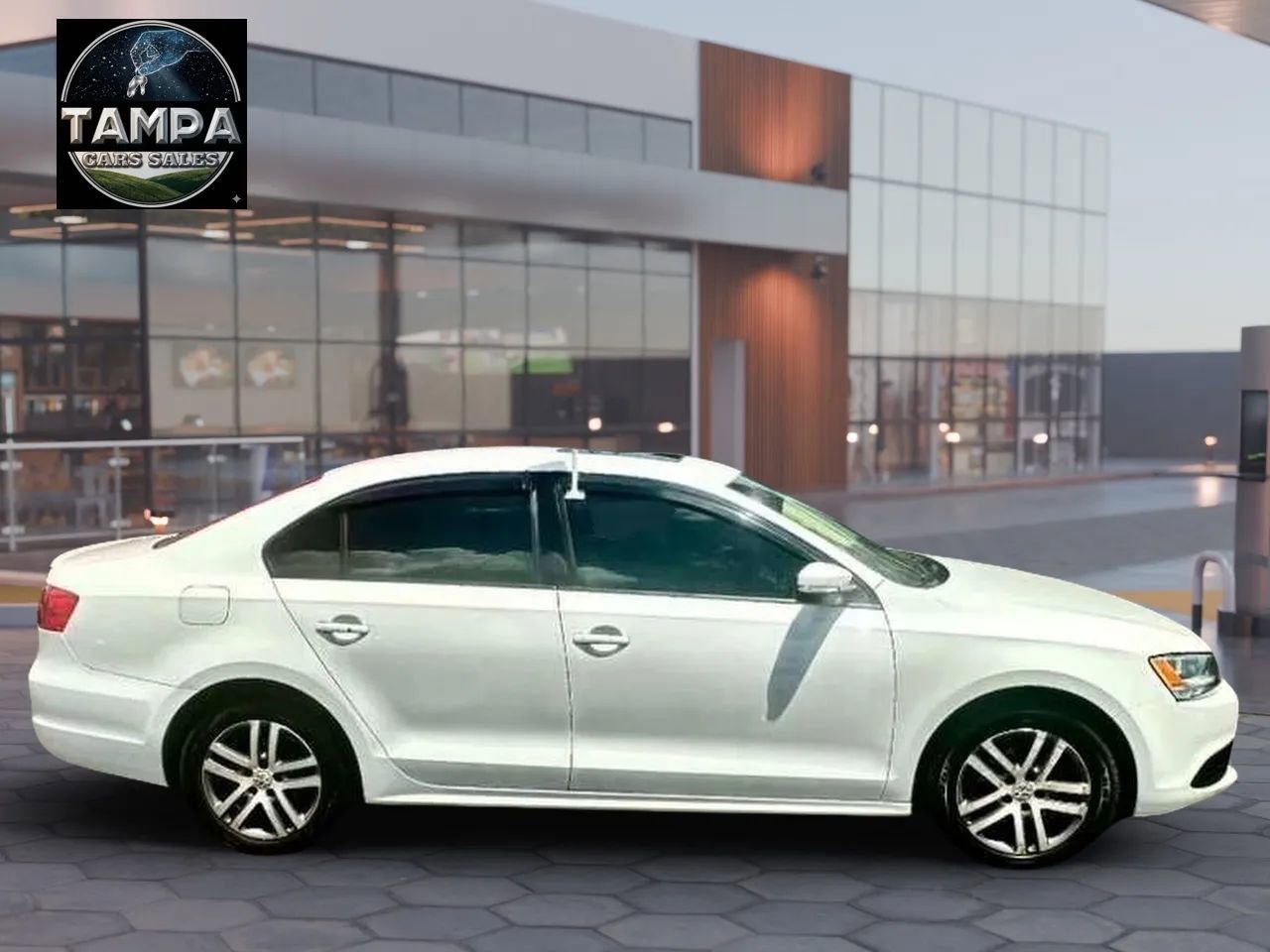 Used 2011 Volkswagen Jetta TDI FWD image 7