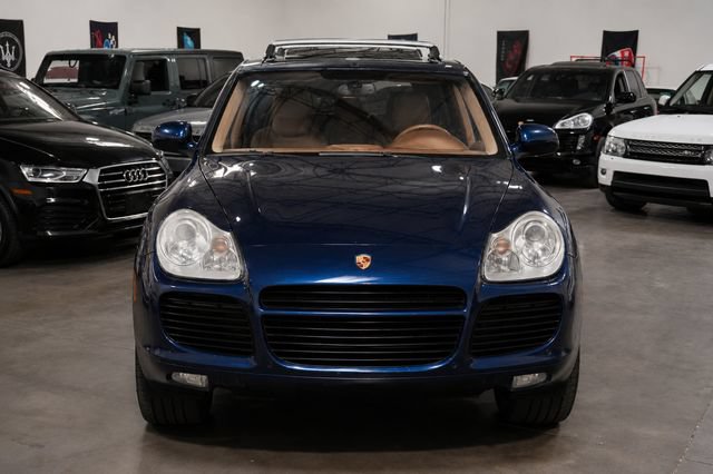 Used 2005 Porsche Cayenne Turbo AWD/4WD image 3