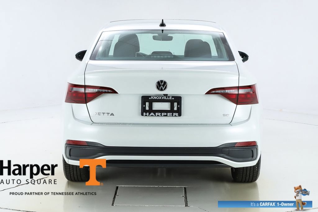 Used 2024 Volkswagen Jetta SE w/ Panoramic Sunroof Package image 45