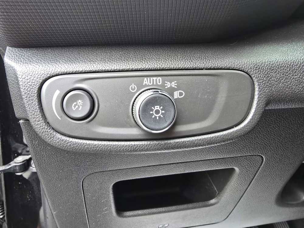 Used 2022 Chevrolet TrailBlazer LS image 19