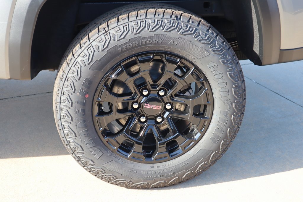 New 2026 GMC Canyon Elevation w/ Convenience Package image 18