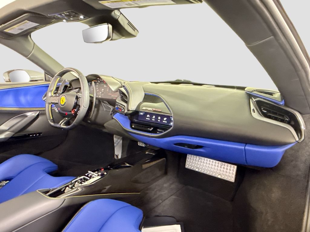 Used 2025 Ferrari SF90 Spider AWD/4WD image 16