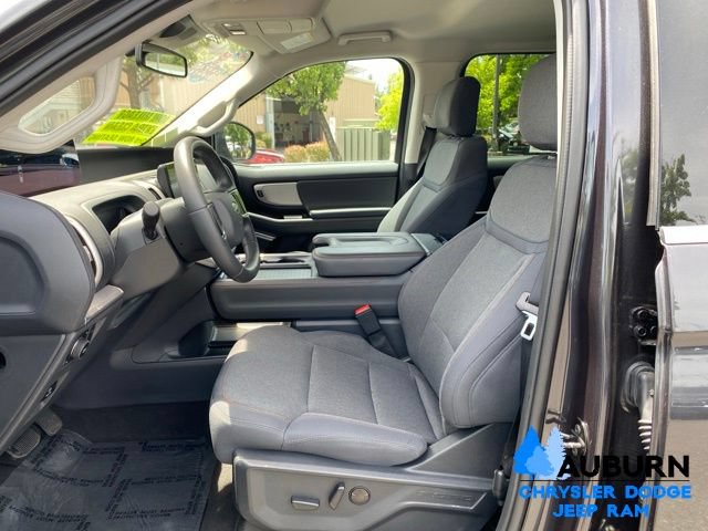Used 2025 Ford Expedition Max Active AWD/4WD image 36