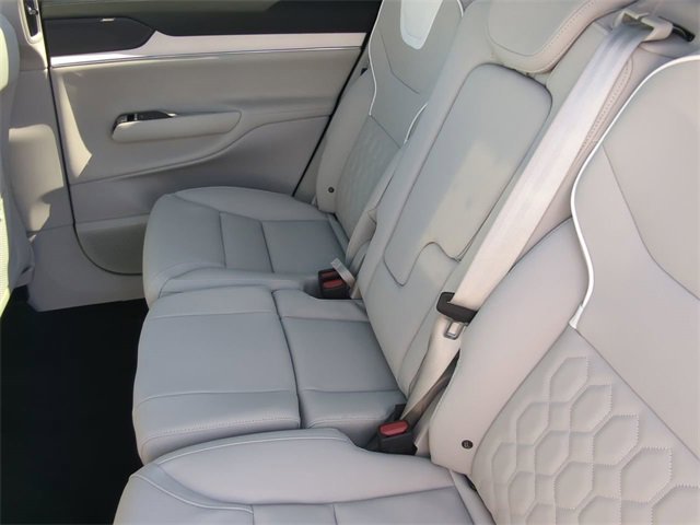 New 2025 Volvo EX90 Ultra w/ Protection Package Premier image 17