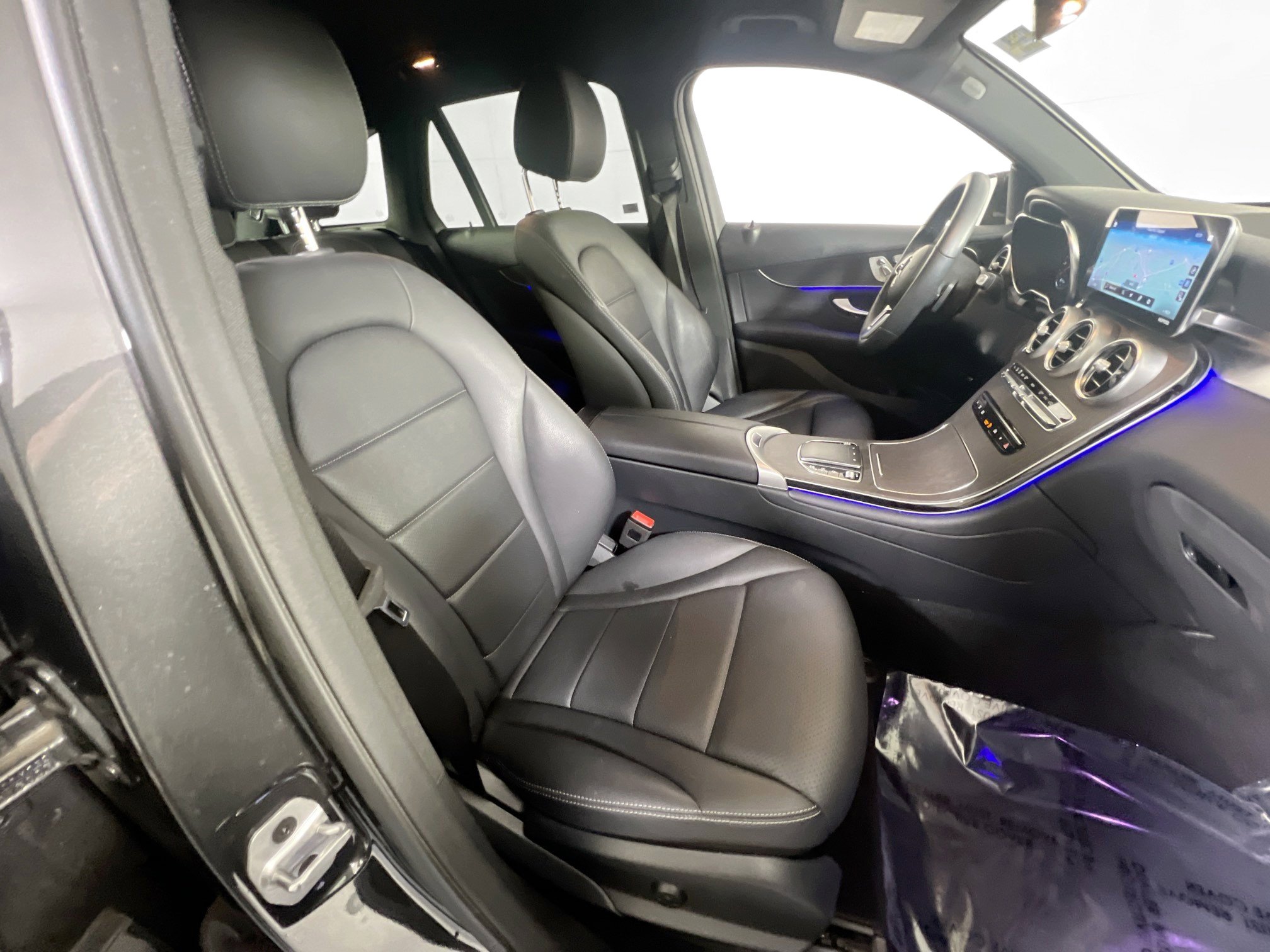 Used 2022 Mercedes-Benz GLC 300 4MATIC image 27