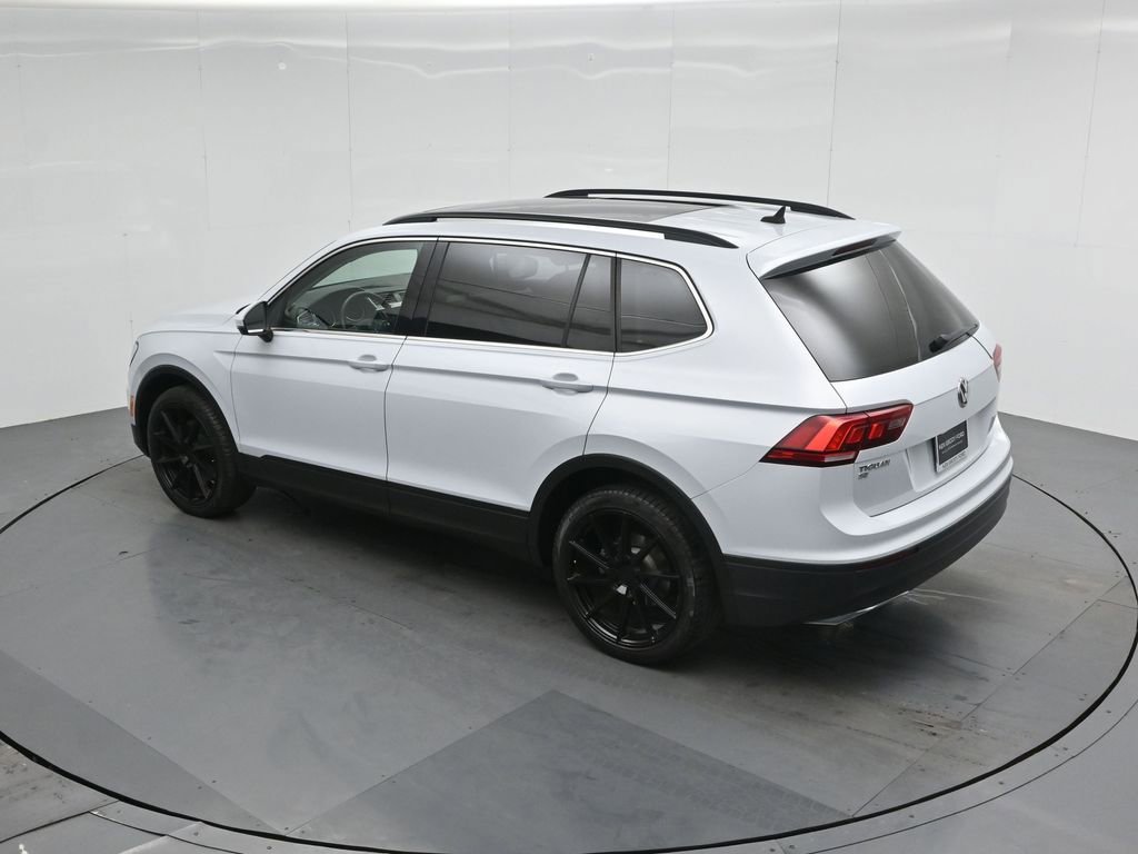 Used 2019 Volkswagen Tiguan SE w/ Panoramic Sunroof Package image 42