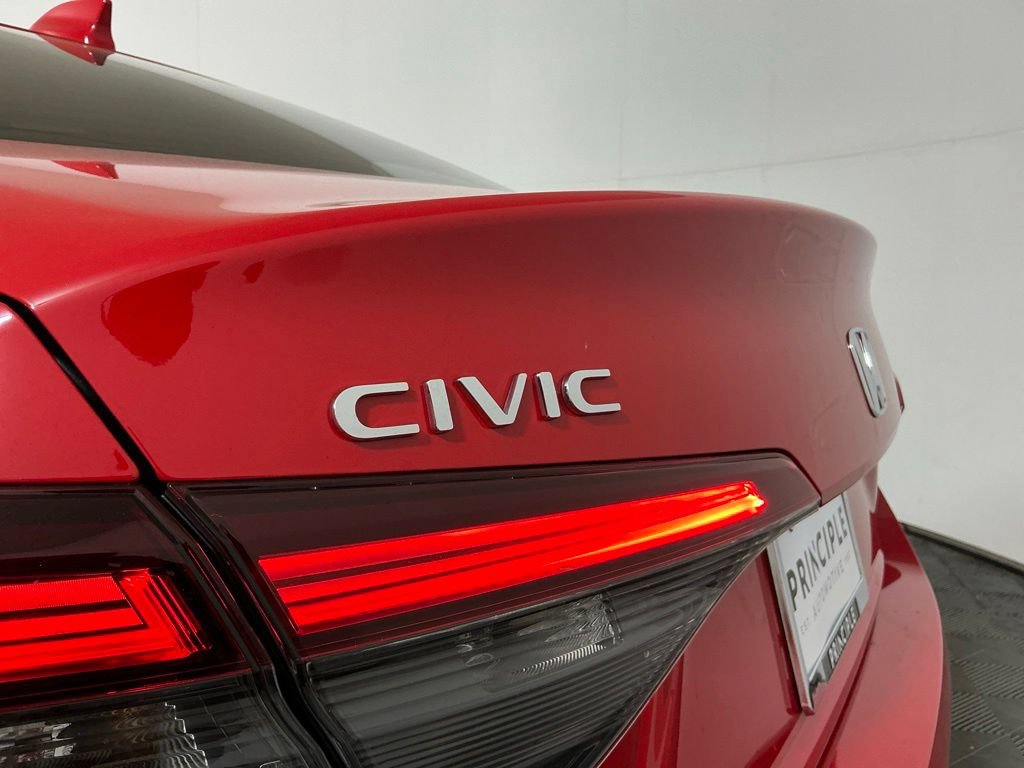Used 2025 Honda Civic Sport image 28