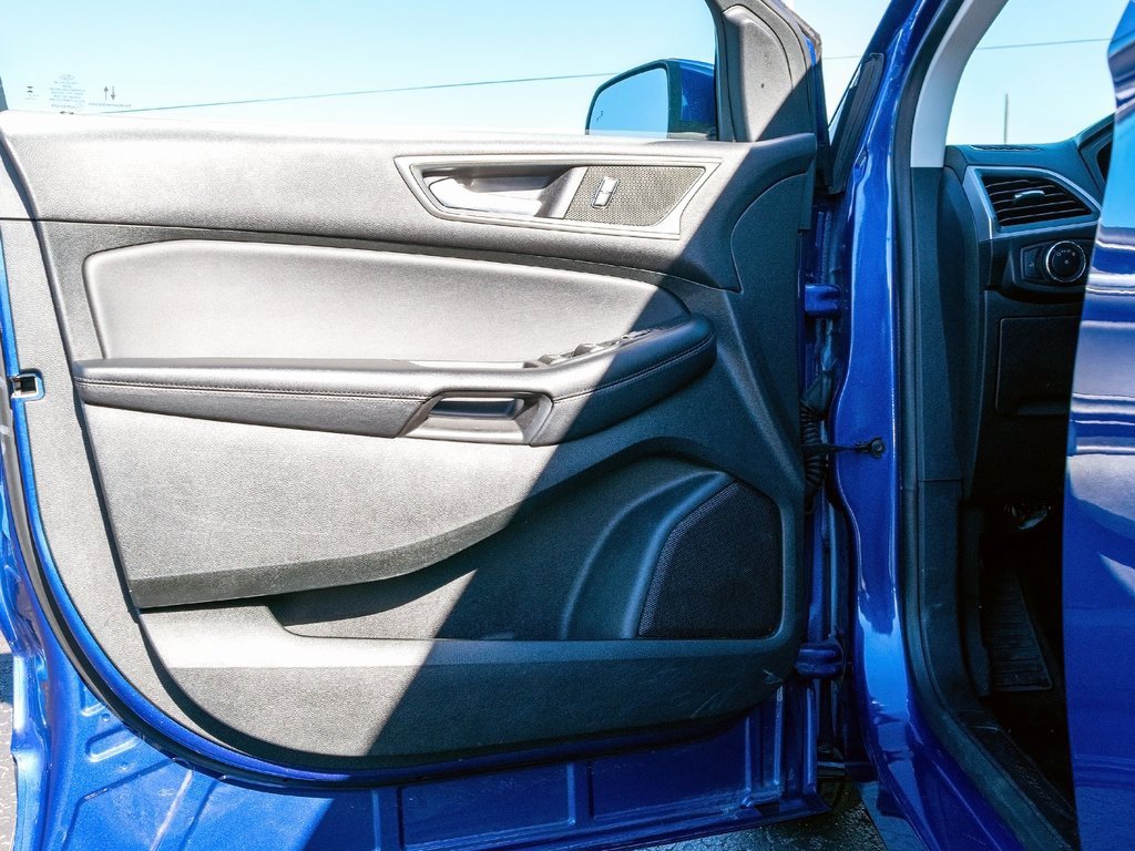 Used 2023 Ford Edge SEL image 26