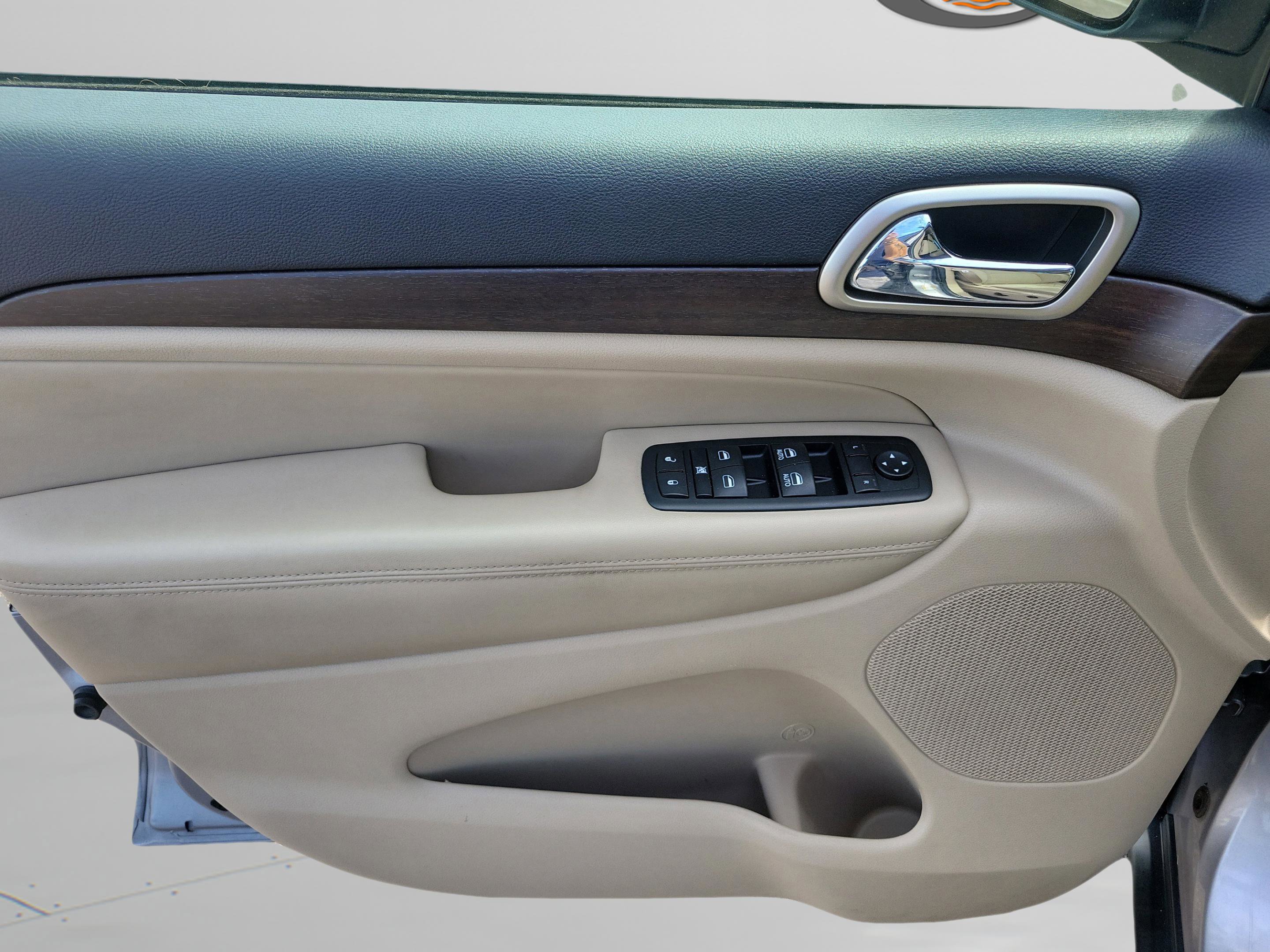 Used 2016 Jeep Grand Cherokee Laredo w/ Quick Order Package 23E image 23