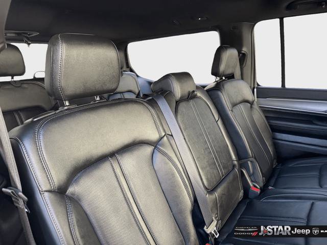 Used 2025 Jeep Wagoneer Series II w/ 8-Passenger Seating Package AWD/4WD image 28