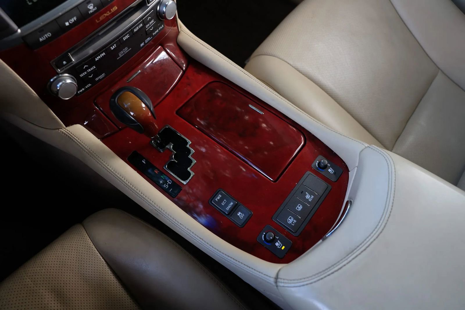 Used 2012 Lexus LS 460 L image 40