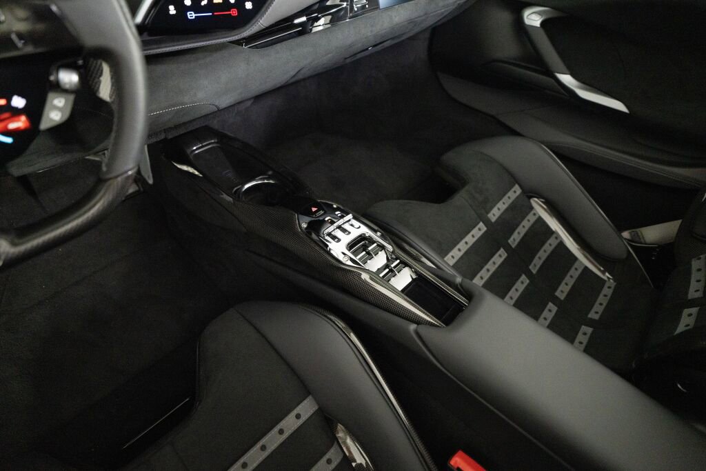 Used 2025 Ferrari 296 GTS image 37