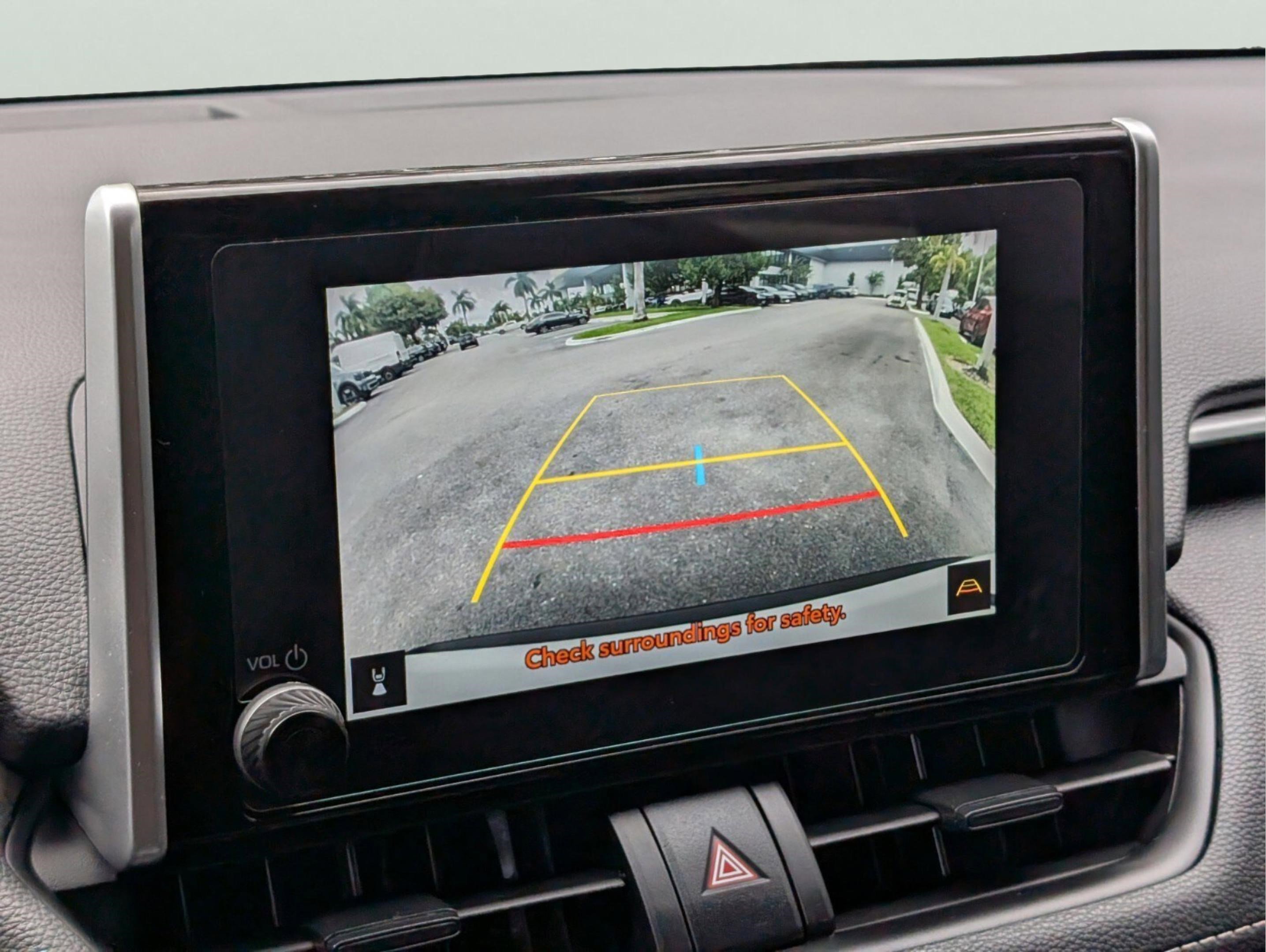 Used 2024 Toyota RAV4 LE image 37