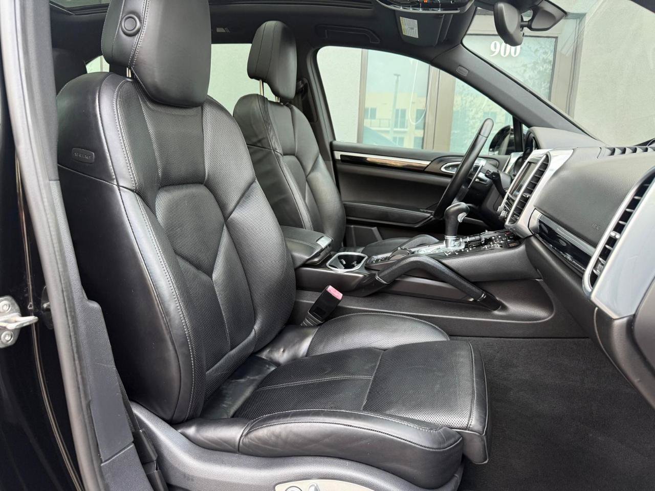 Used 2016 Porsche Cayenne S AWD/4WD image 15
