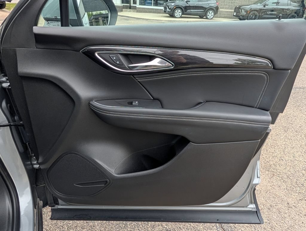 Used 2023 Buick Envision Essence AWD/4WD image 15