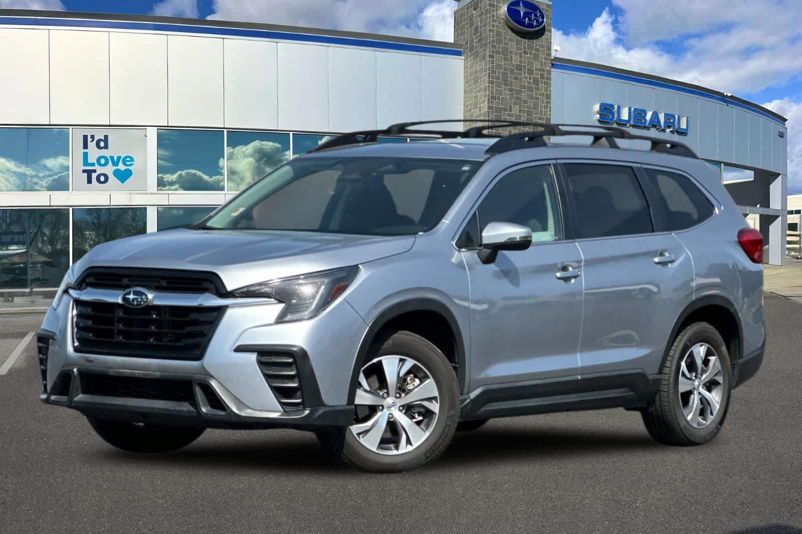Used 2023 Subaru Ascent Premium w/ Convenience Package AWD/4WD image 1