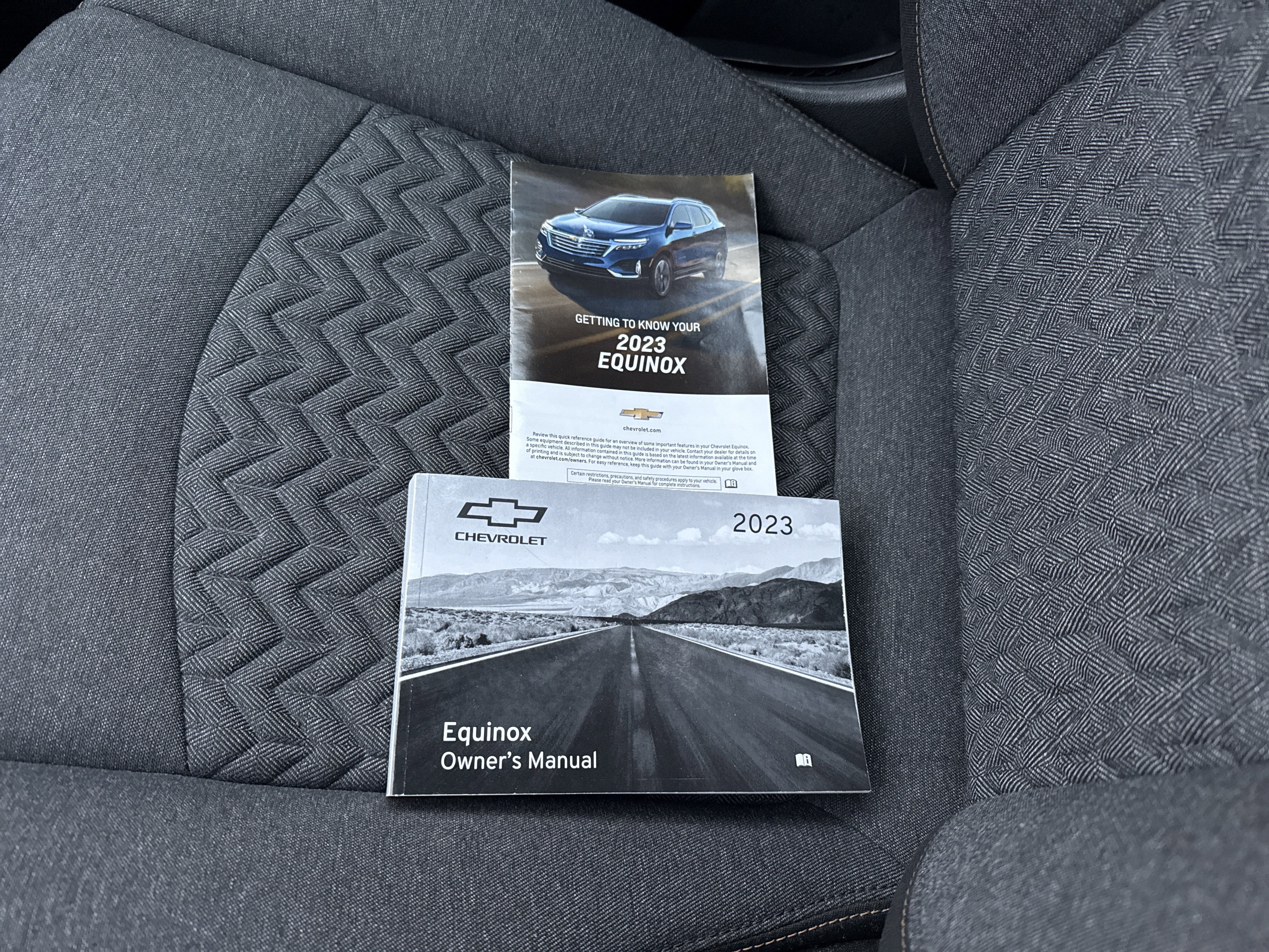 Used 2023 Chevrolet Equinox LT image 32