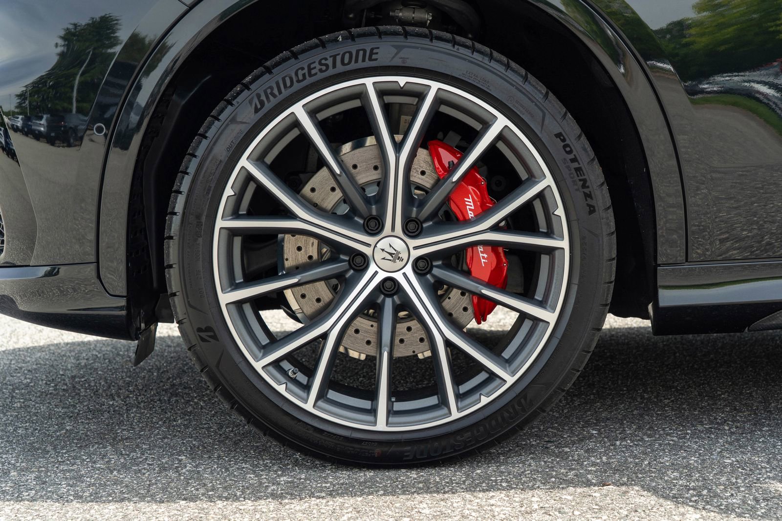 New 2025 Maserati Grecale Trofeo image 9