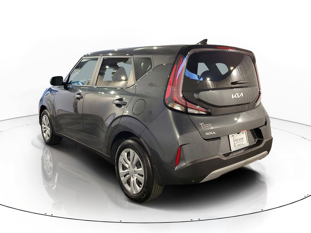 Certified 2025 Kia Soul LX FWD image 4