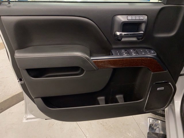 Used 2015 GMC Sierra 1500 SLT w/ SLT Crew Cab Value Package AWD/4WD image 24