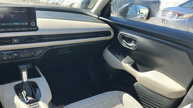 Used 2023 Honda HR-V LX image 23