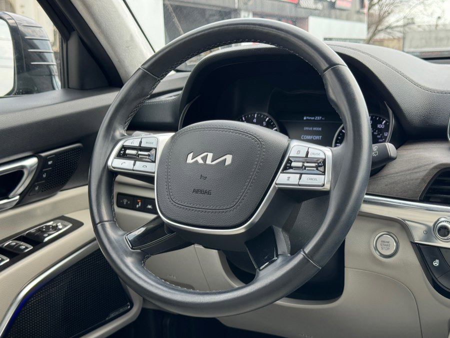 Used 2022 Kia Telluride SX w/ SX Prestige Package image 49