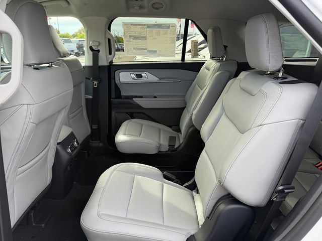 New 2026 Ford Explorer Active w/ Active Comfort Package image 14