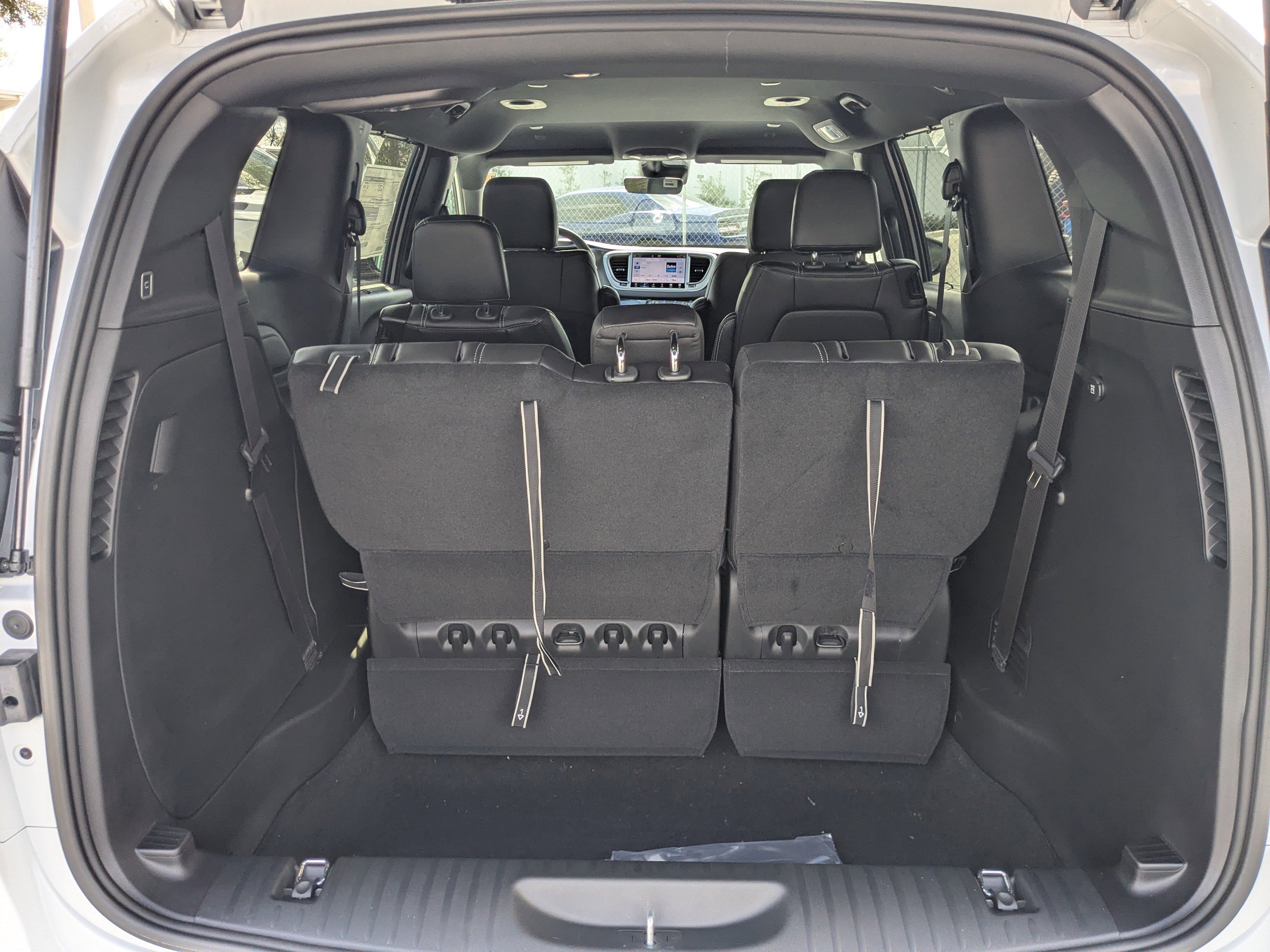 New 2026 Chrysler Voyager LX image 12