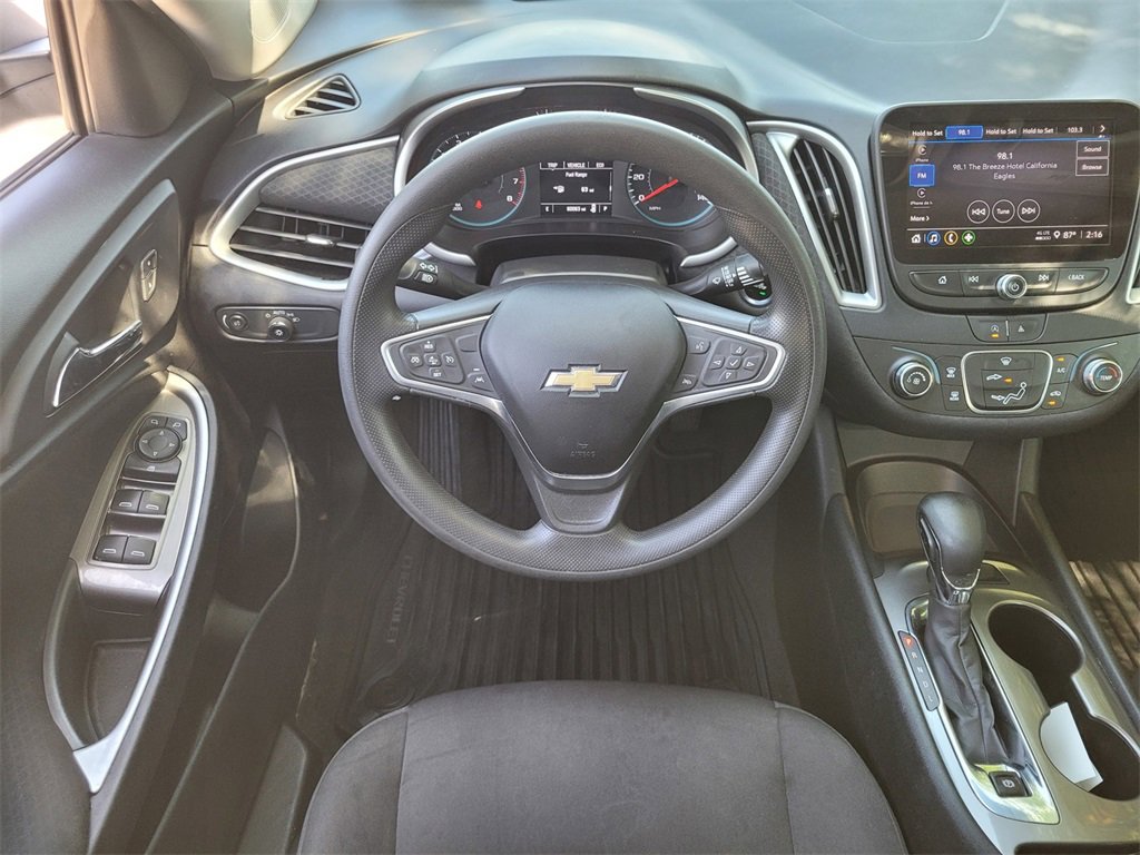 Used 2023 Chevrolet Malibu LS image 16